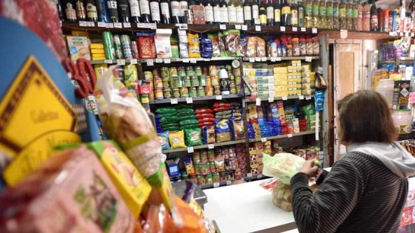 Preocupación en los comercios de barrio por la suba de la energia