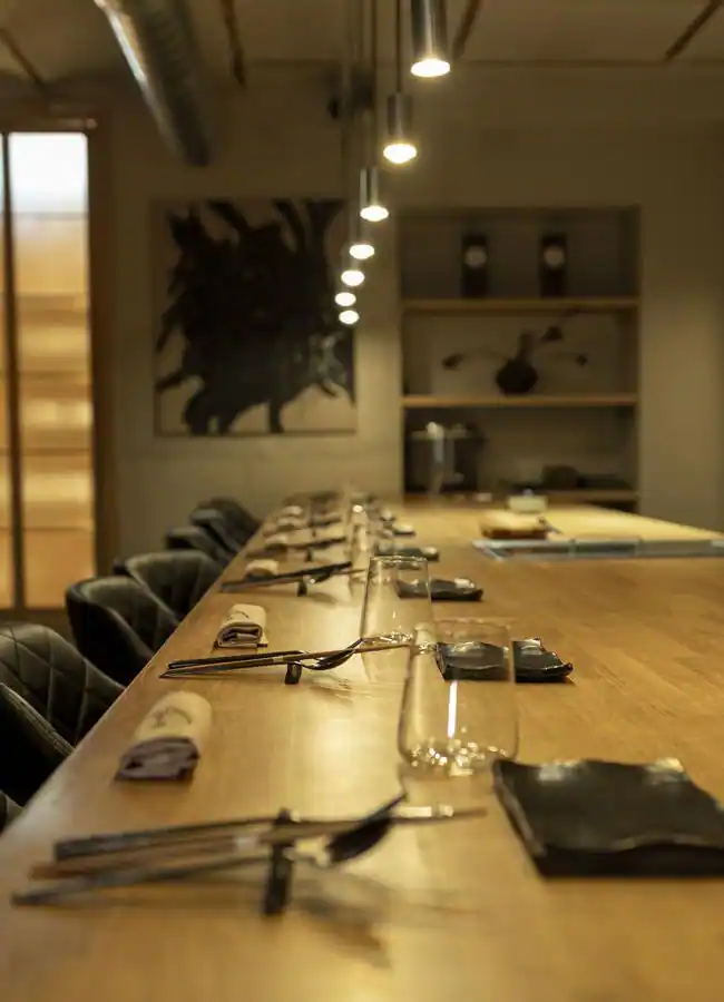 La barra omakase del restaurante madrileño Tora. / DR