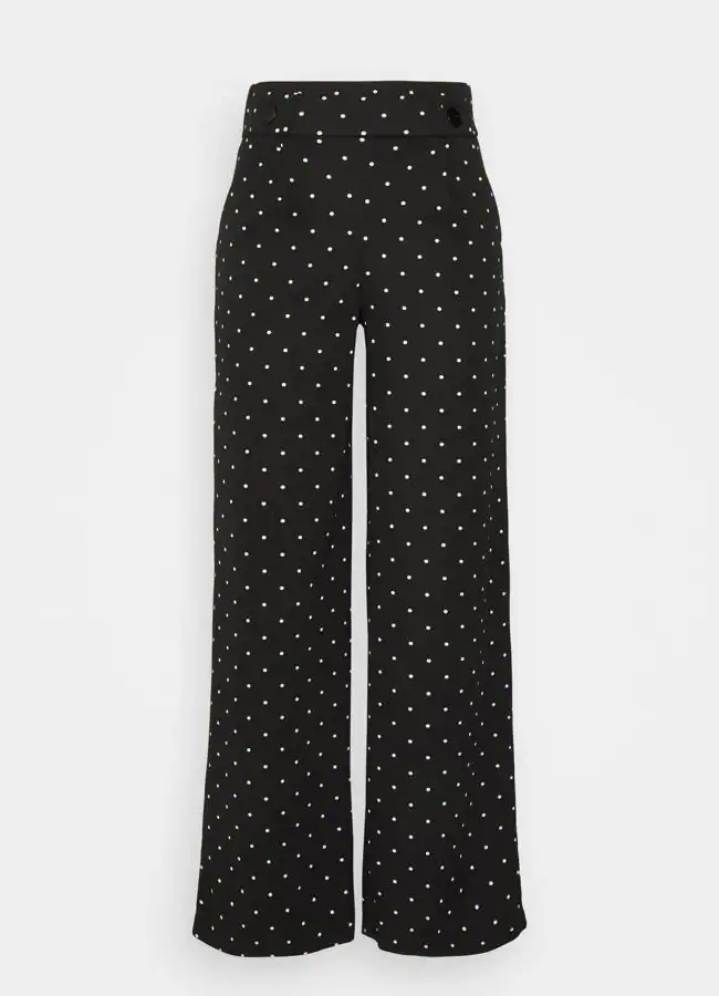 JDY pantalones de lunares, 29,99 euros (a la venta en Zalando).