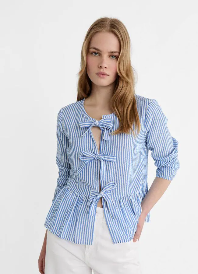 Blusa con estampado de rayas