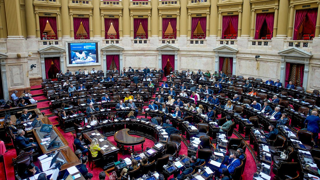 "Error de tipeo": Oposición argentina denuncia irregularidades en trámite de 'ley ómnibus'