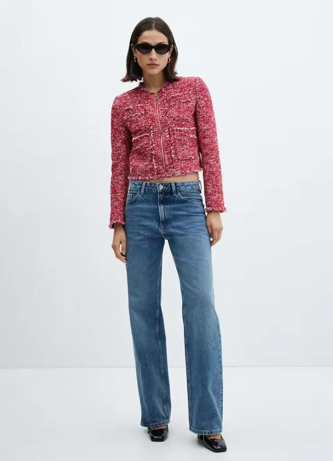 Chaqueta tweed de Mango. (69,99 euros).