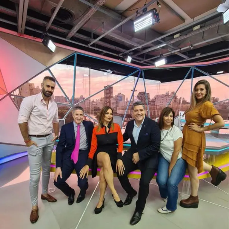 Guillermo Lobo y Lorena Maciel, lideran en su horario en el noticiero de 10 a 13. (Foto: Instagram / maclorena)