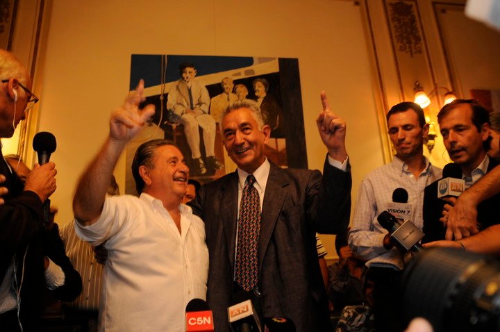 Duhalde y Alberto Rodríguez Saá, la malograda interna del Peronismo Federal que tuvo su primer round bajo los techos del Palacio. Foto Diego Waldmann, archivo