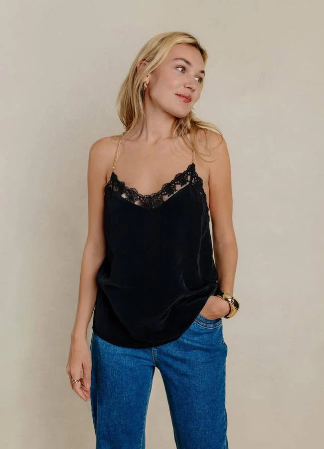 Top lencero de encaje color negro
