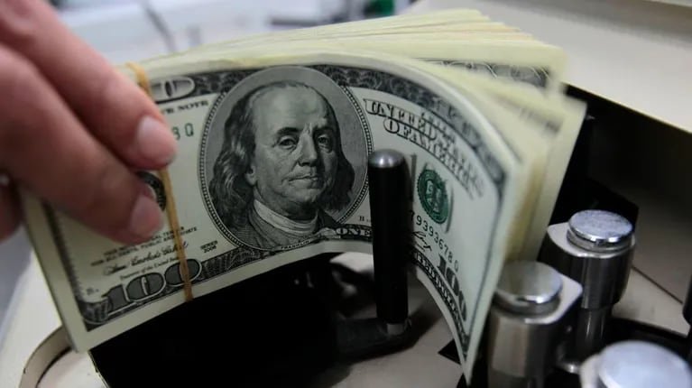 🔴 Dólar blue y dólar hoy, EN VIVO: cotización y todos los precios de este miércoles 12 de junio