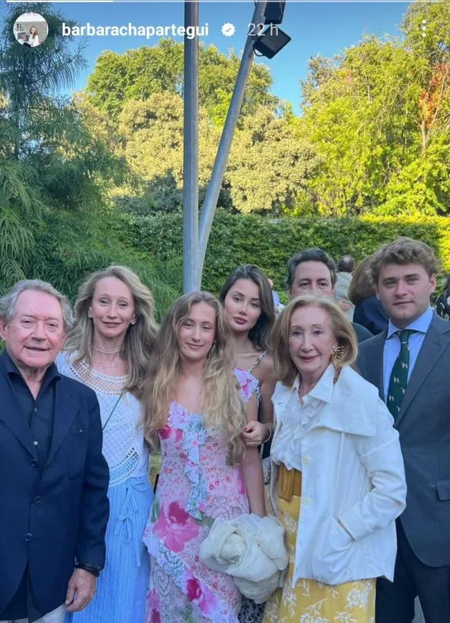 La familia de Gabi Cortina en su graduación. Foto: @barbarachapartegui.