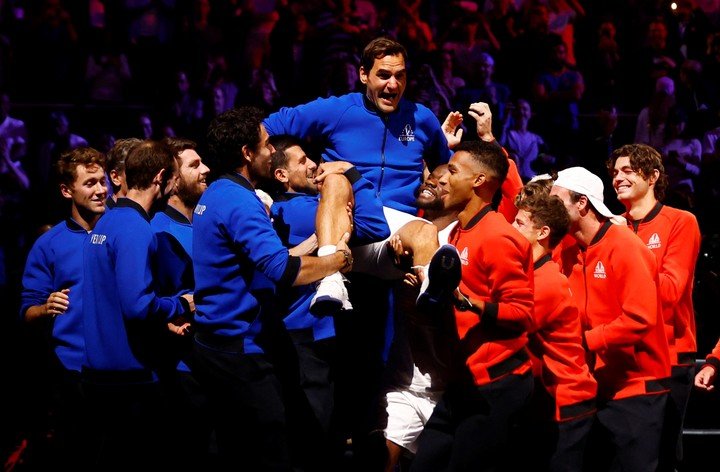 "Los últimos doce días fueron geniales, los disfruté de principio a fin", afirmó Federer. REUTERS/Andrew Boyers