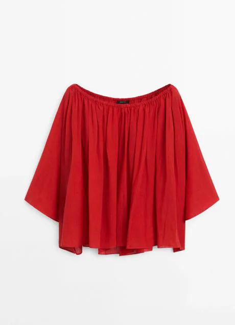 Blusa roja de Massimo Dutti (49,95 euros)