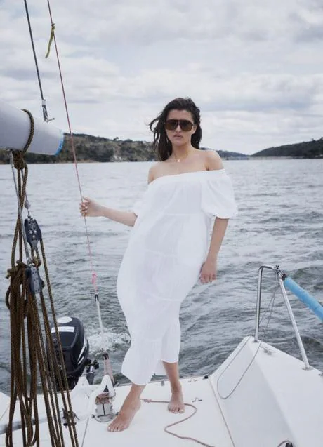 Vestido blanco de Sfera (35,99 euros)