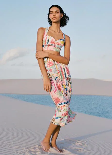 Falda estampada de Zara (22,99 euros)