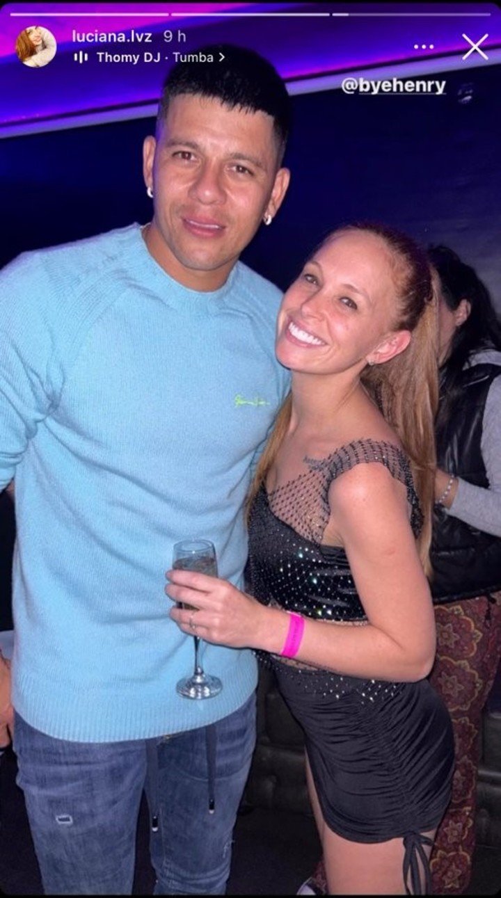 Marcos Rojo salió a bailar y las fotos se viralizaron en las redes.