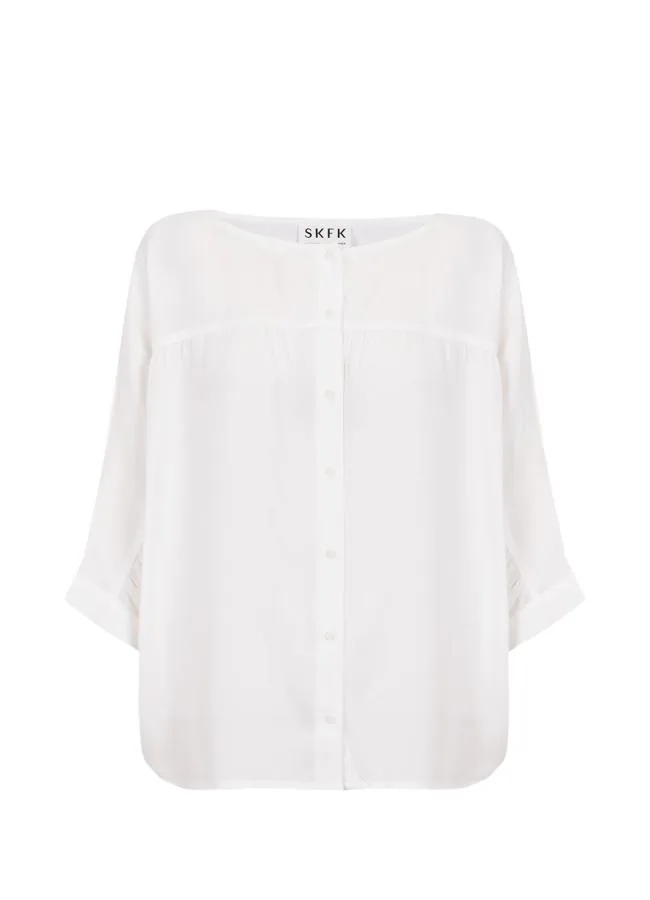 Camisa de manga corta en color blanco de SKFK.