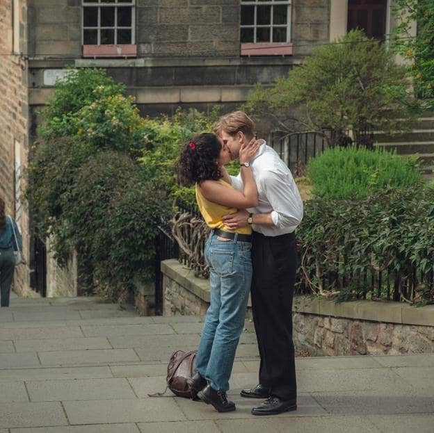 Imagen de la miniserie basada en el libro de David Nicholls, Siempre el mismo día.