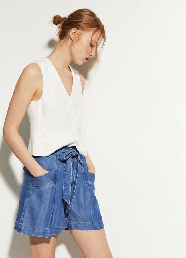 Bermudas cortas vaqueras de Sfera.