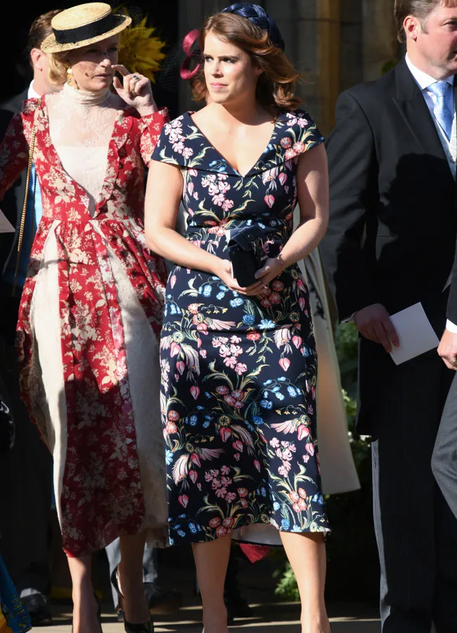 Eugenia de York con un look de invitada perfecto. 