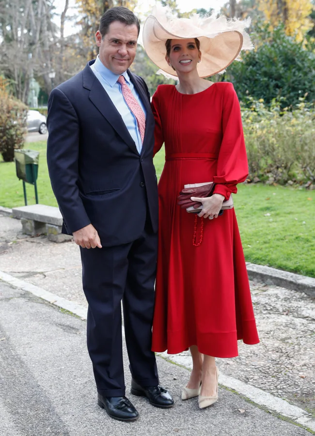 Margarita Vargas y Luis Alfonso de Borbón, en la boda de la estlista Cristina Reyes el año pasado. GTRES.