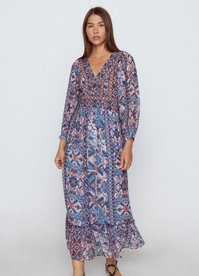 Vestido boho chic vaporoso con estampado