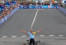 Evenepoel tuvo un problema inesperado a menos de cuatro kilómetros de la meta, pero igual ganó la prueba de ruta y es bicampeón olímpico en París 2024