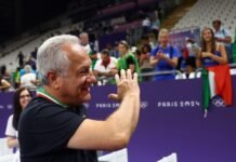 Juegos Olímpicos de París 2024: el argentino Julio Velasco cerró una travesía meteórica para que Italia sea campeona femenina de voley