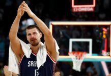 Nikola Jokic, el gigante serbio que se colgó la medalla de bronce en París 2024 con el andar de los cracks