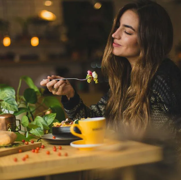 Para conseguir el déficit calórico con salud debes consultar a un profesional. 