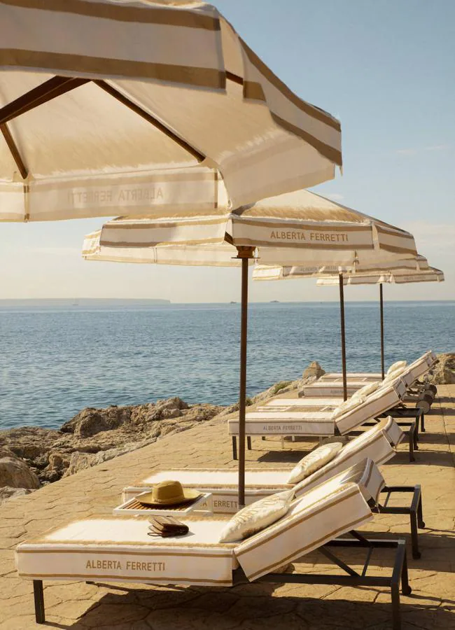 Uno de los rincones de Bombon decorado por Alberta Ferretti. Foto: DR.