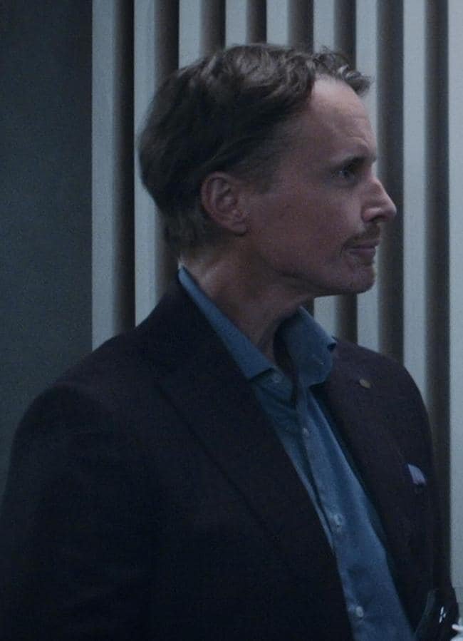 Grant Achatz en la secuencia que comparte con Will Poultry en el último episodio de la tercera temporada e The Bear. / Instagram: @thebearfx