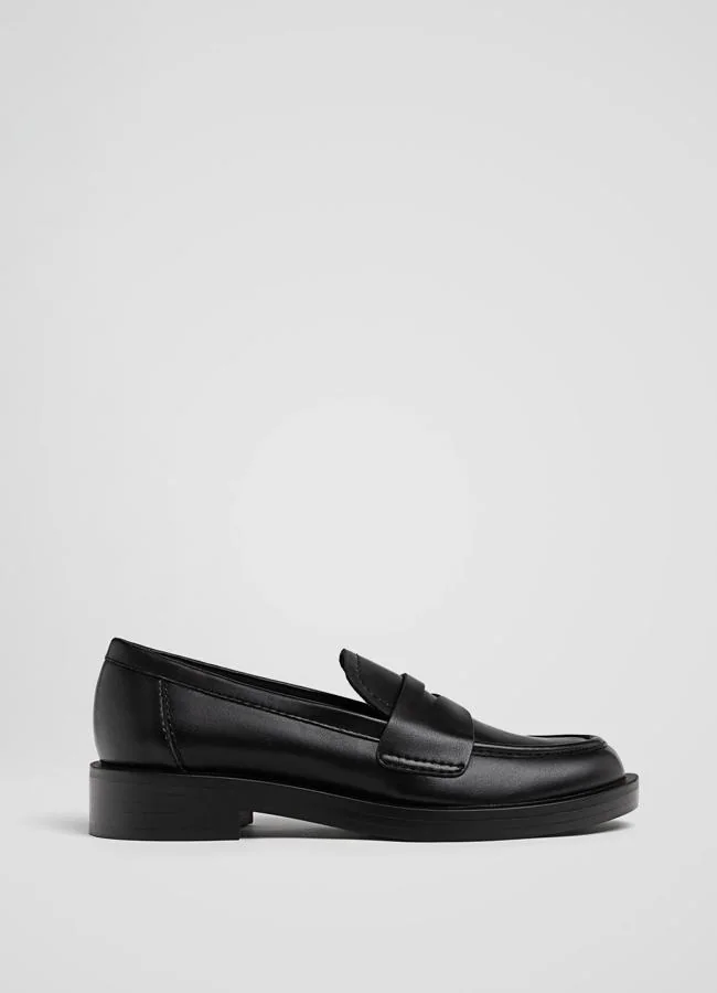 Mocasines antifaz de Stradivarius, 19,99 euros.