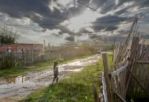 Según la UCA, la pobreza y la indigencia bajaron en el segundo trimestre pero siguen altas