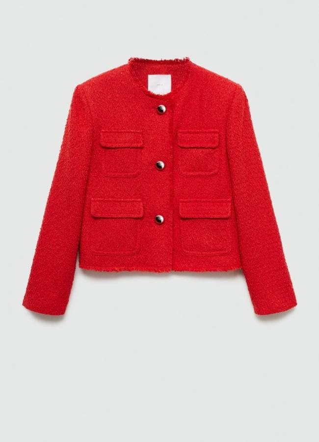 Chaqueta roja de tweed de Mango, 59,99 euros.