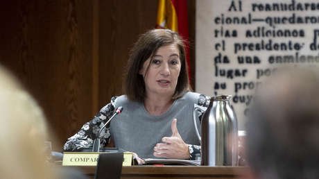 Taylor Swift 'se cuela' en una audiencia por corrupción en el Senado de España