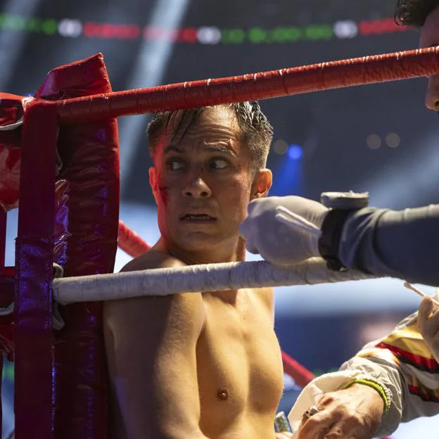 Gael García Bernal en una imagen del estreno de octubre, La máquina. 