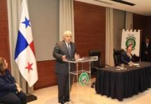 Mulino se reúne con Macron y le presenta en París una petición de Panamá para la UE