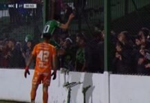 Hinchas de Boca «neutrales» gritaron el gol de Merentiel y los sacaron a las piñas de la cancha de Sarmiento