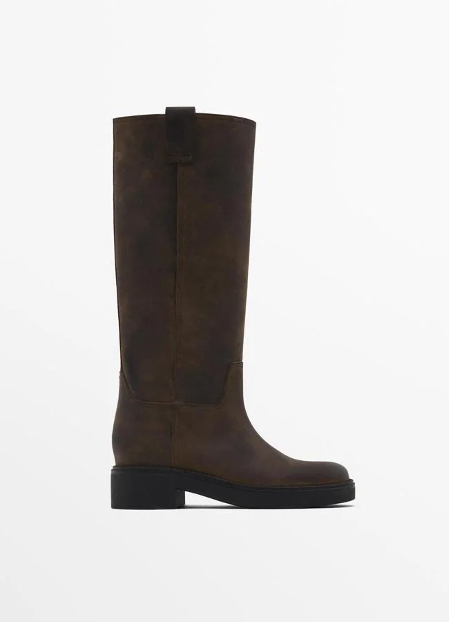 Botas marrones de caña media de Massimo Dutti, 179 euros.