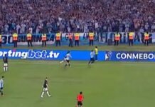 Racing dio vuelta a Corinthians por la avivada de un alcanzapelotas y la calidad de Juanfer Quintero: el récord que consiguió en la Copa Sudamericana