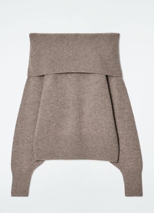 Jersey de lana de COS, 89 euros.