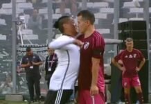 El Conejito Saviola se enfureció en un partido de leyendas: no le gustó una patada del chileno Meléndez y casi se van a las manos