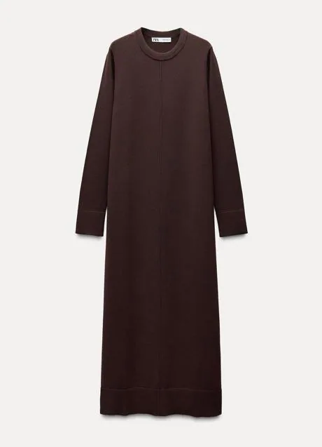 Vestido de punto de Zara (29,99 euros)