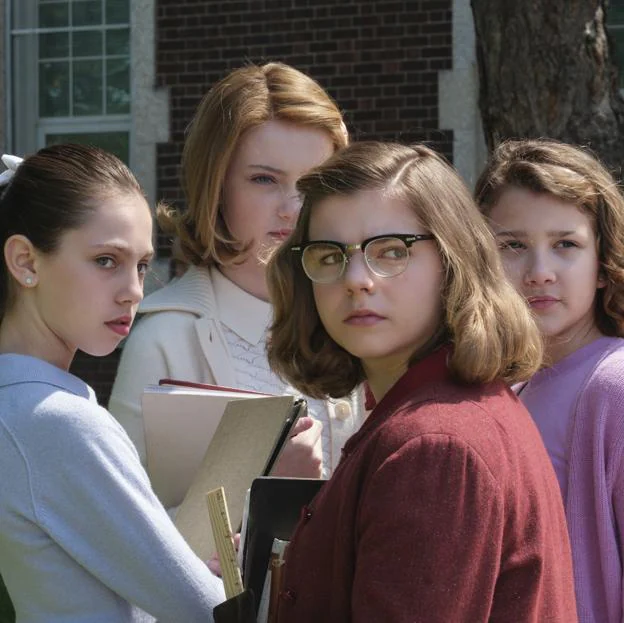 Imagen de la precuela del universo creado por Stephen King, que es una de las series de terror más esperadas de 2025.