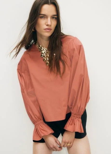 Blusa fluida de H&M (25,99 euros)