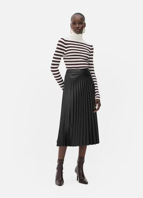 Falda con tablas de Primark (20 euros)