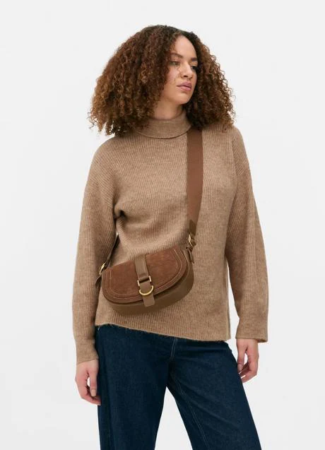 Jersey de cuello alto de Primark (13 euros)