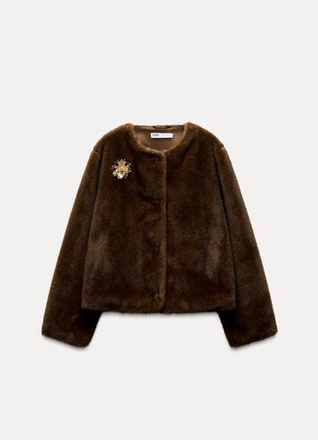 Chaqueta de pelo de Zara (59,99 euros)