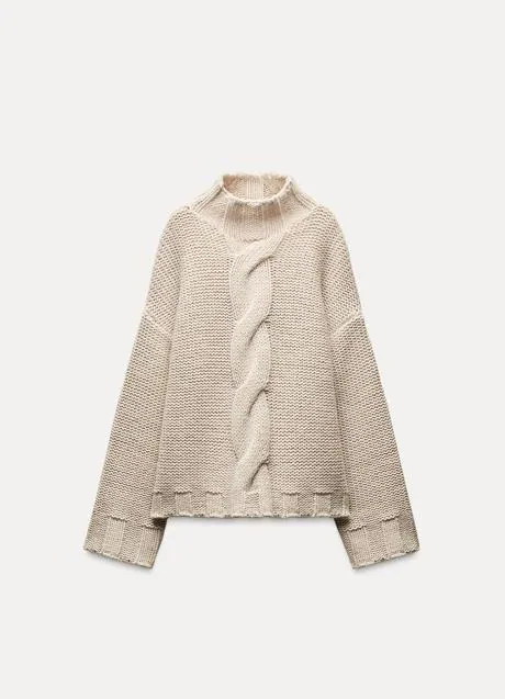 Jersey de cuello alto de Zara (39,99 euros)