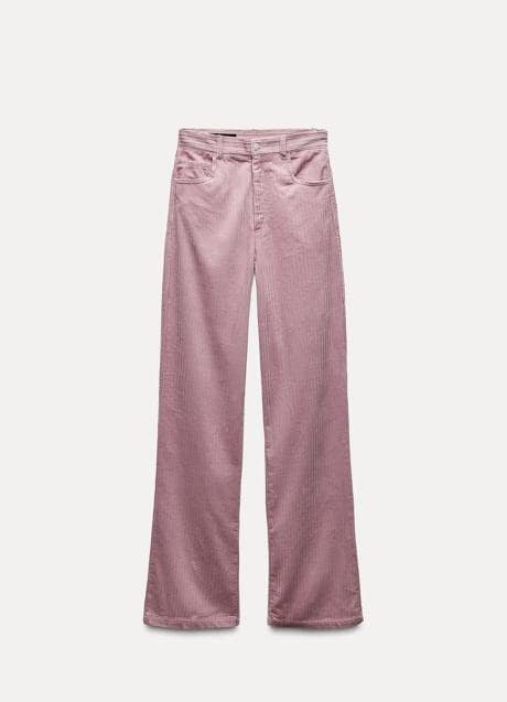 Pantalón rosa de Zara (29,99 euros)