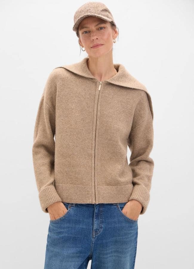 Chaqueta cuello cremallera (19,99€)