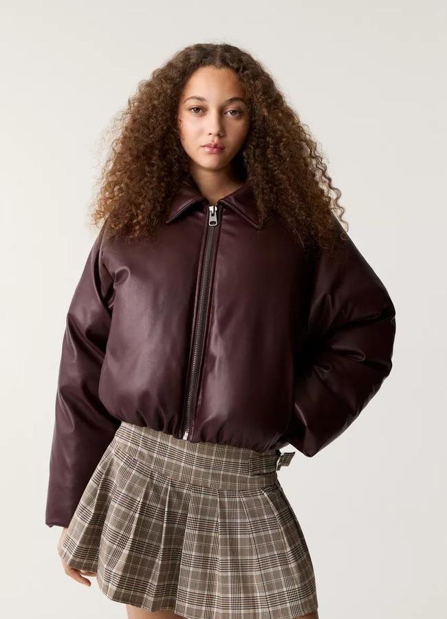 Cazadora bomber acolchada efecto piel