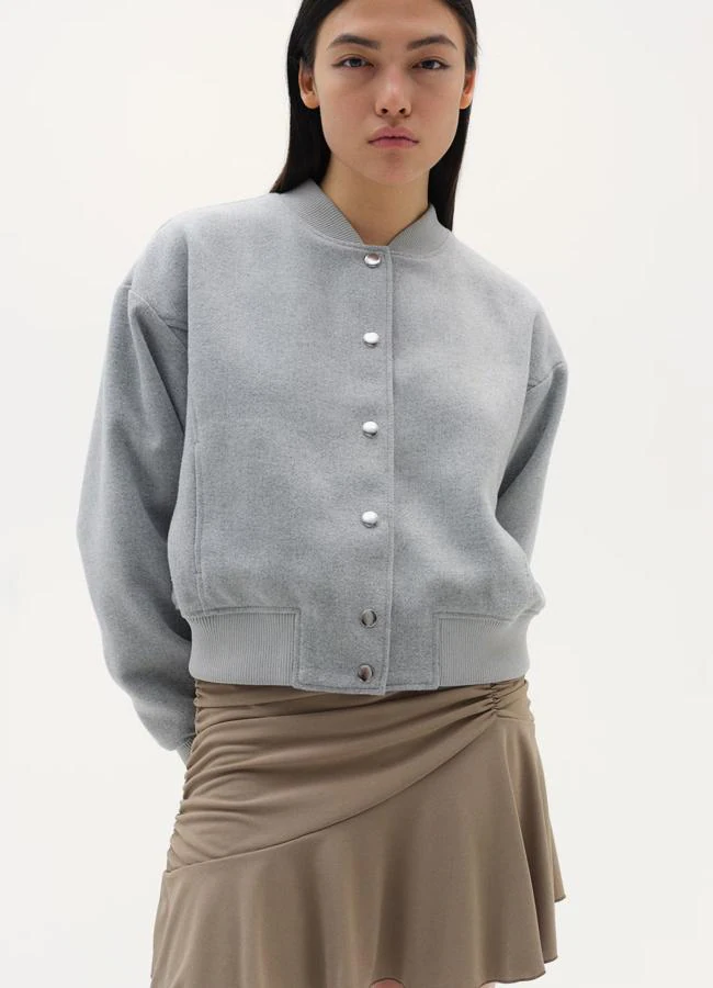 Cazadora bomber afieltrada